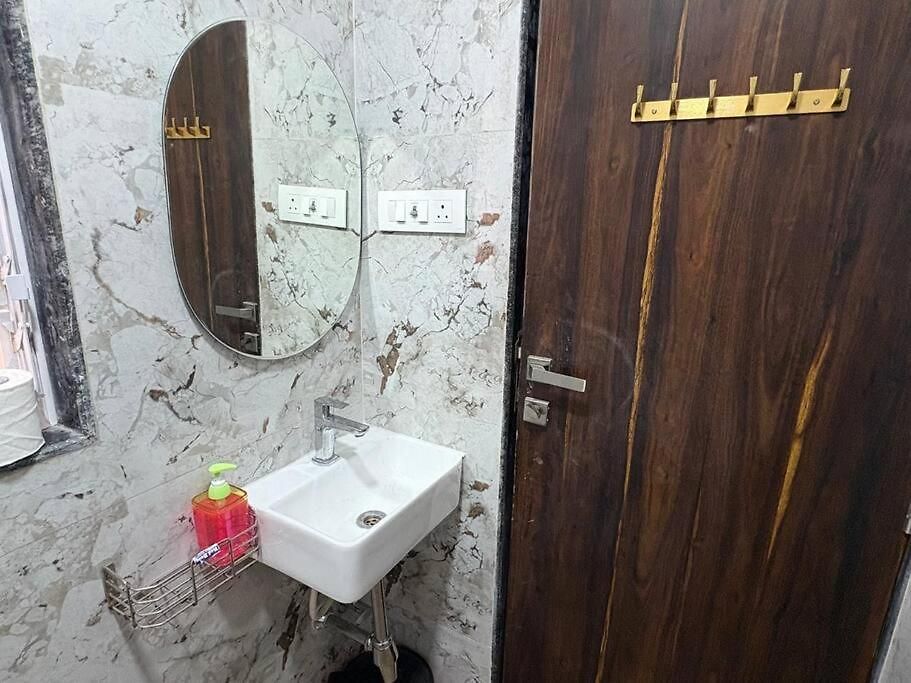 Apartment Chic - Bright 1 Bhk Close To Lilavati Hospital, Bandra West 602 Mumbai