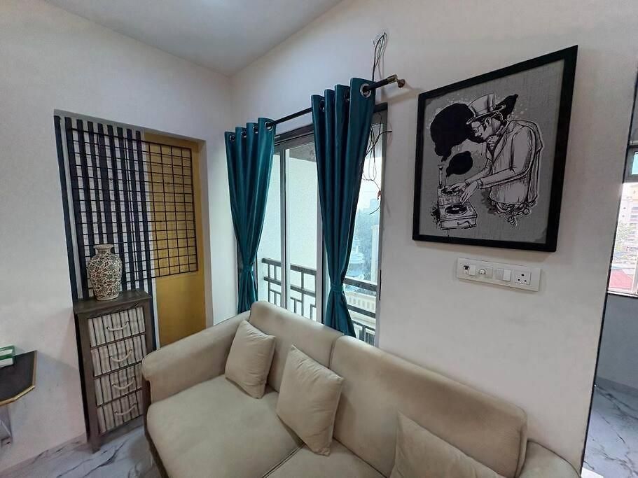 Chic - Bright 1 Bhk Close To Lilavati Hospital, Bandra West 602 Apartment *