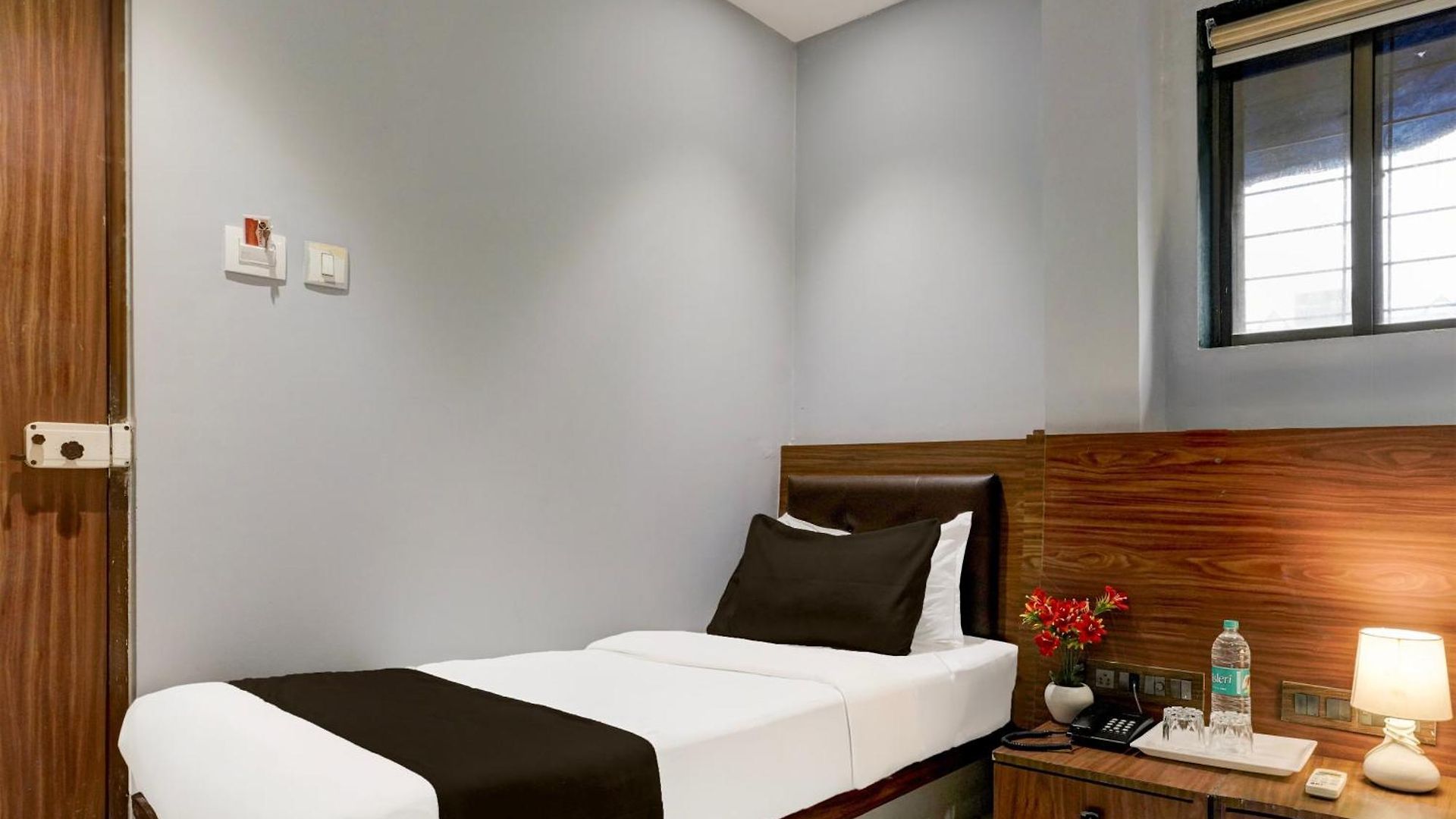 Super Oyo Hotel O Powai Inn Mumbai 4* Mumbai