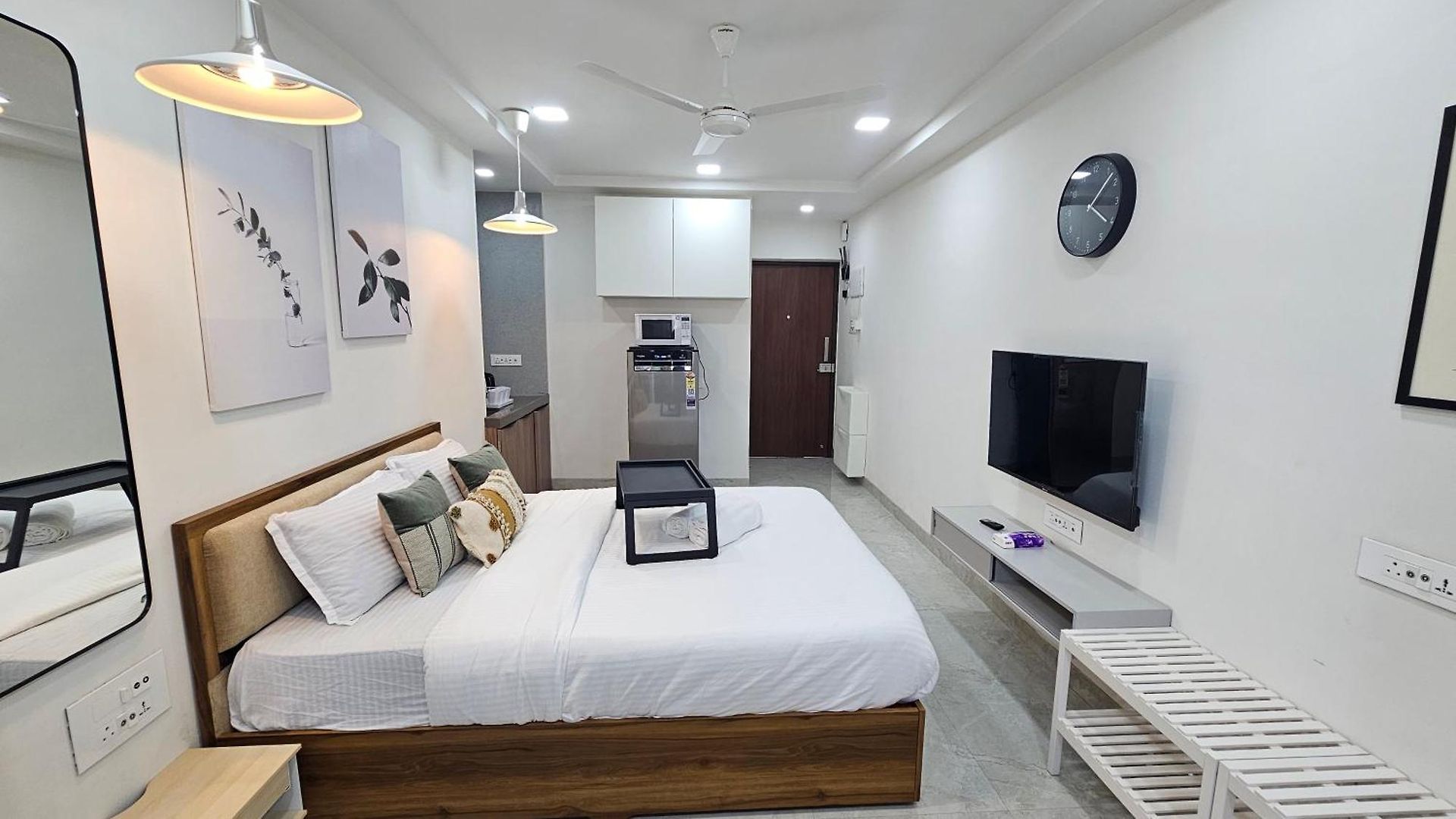 Lite - Khar West Mumbai