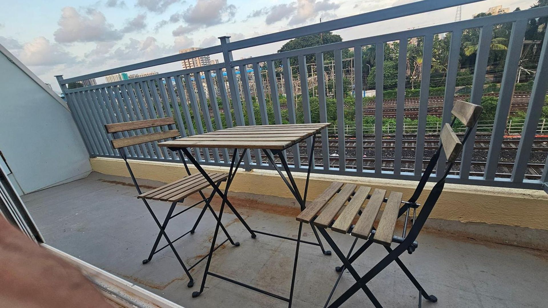 Apartment Lite - Khar West *