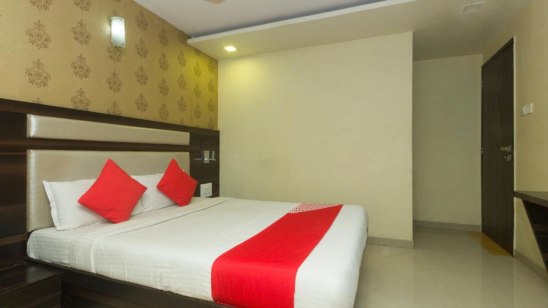 O Royal Grand Near Chhatrapati Shivaji International Airport Hotel