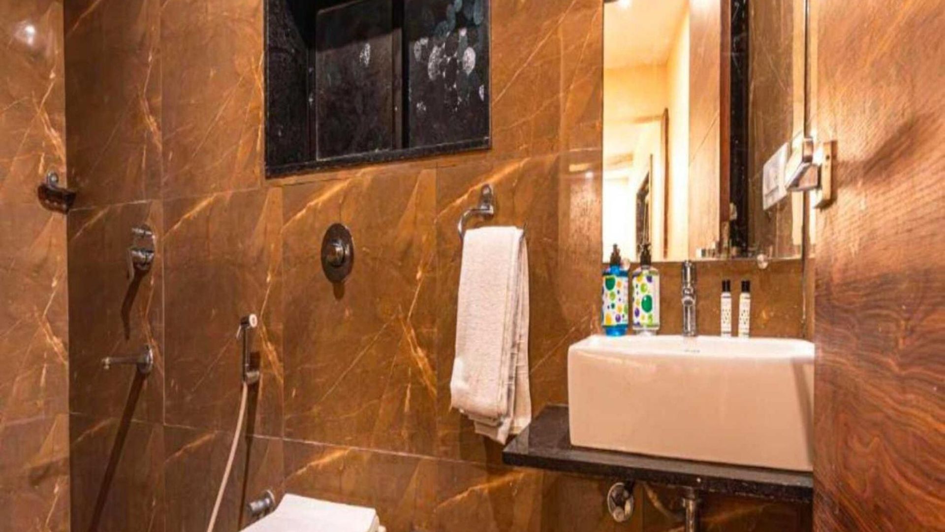 Hotel Elegant - Mohammed Ali Road *