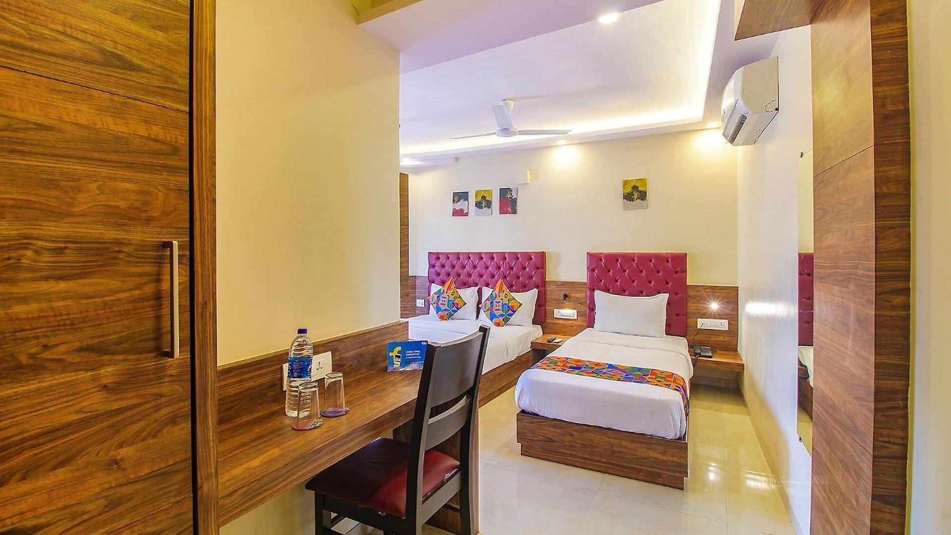 Fabhotel Peninsula - Nr Csmt Station