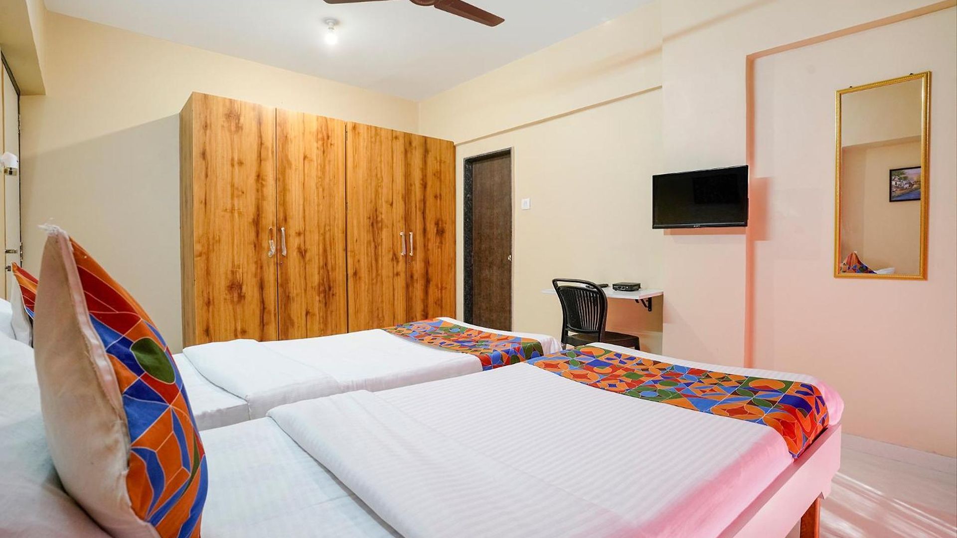 Fabhotel Welcome Apartments - Nr Mumbai International Airport Hotel 3*