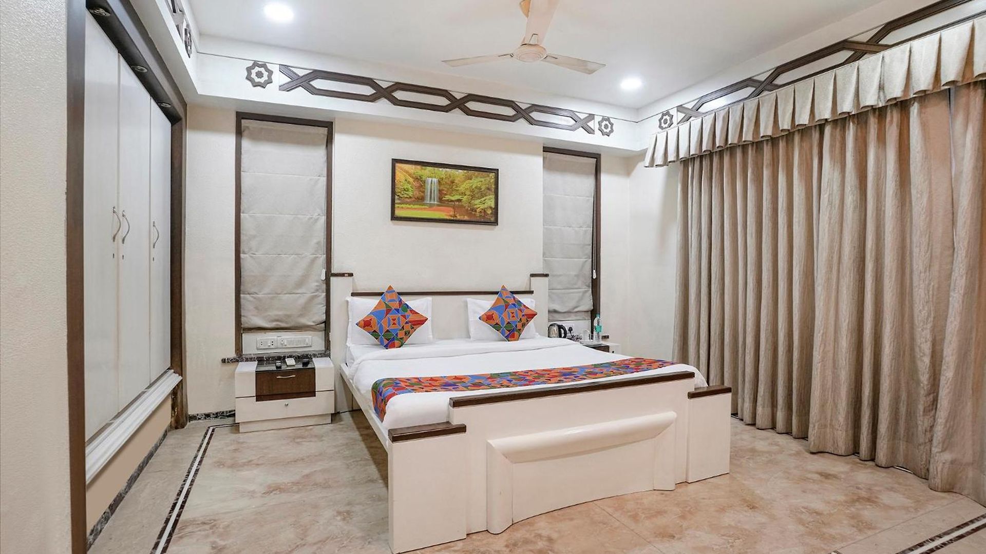 Fabhotel Welcome Apartments - Nr Mumbai International Airport Hotel