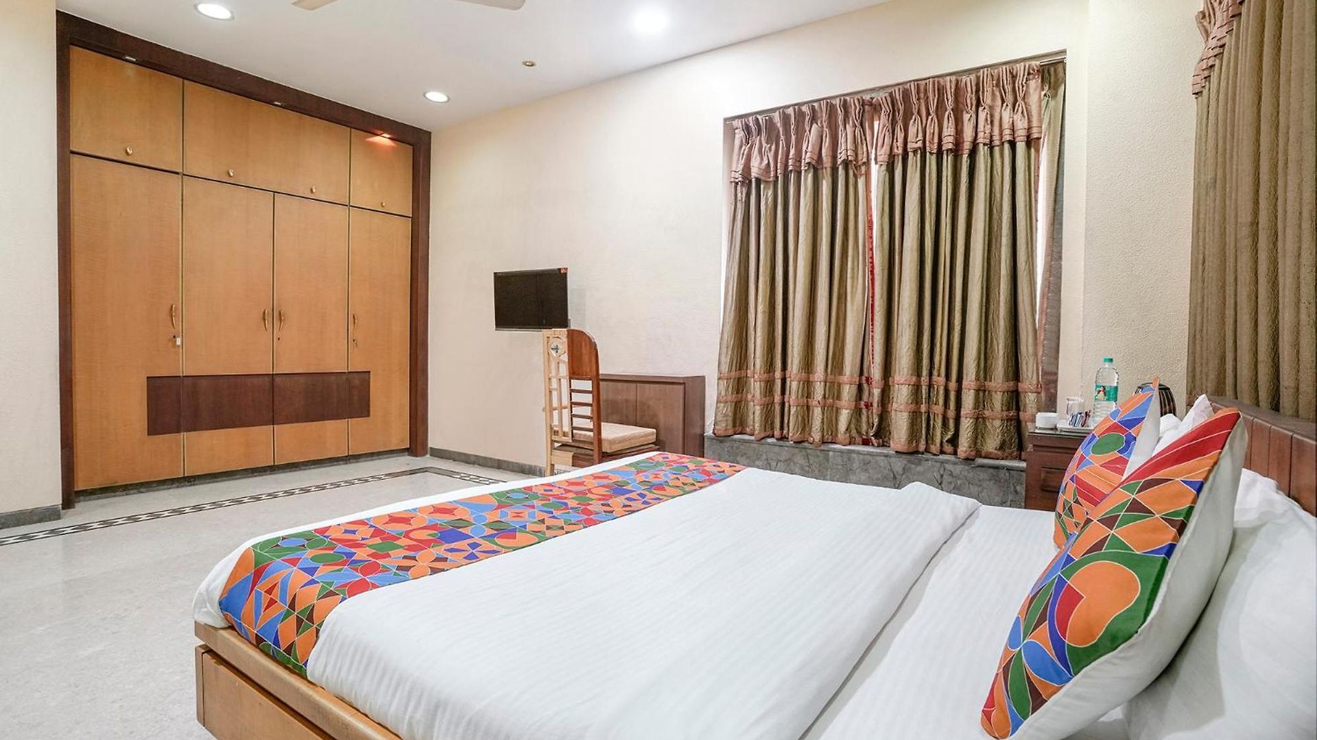 Fabhotel Welcome Apartments - Nr Mumbai International Airport Hotel 3*