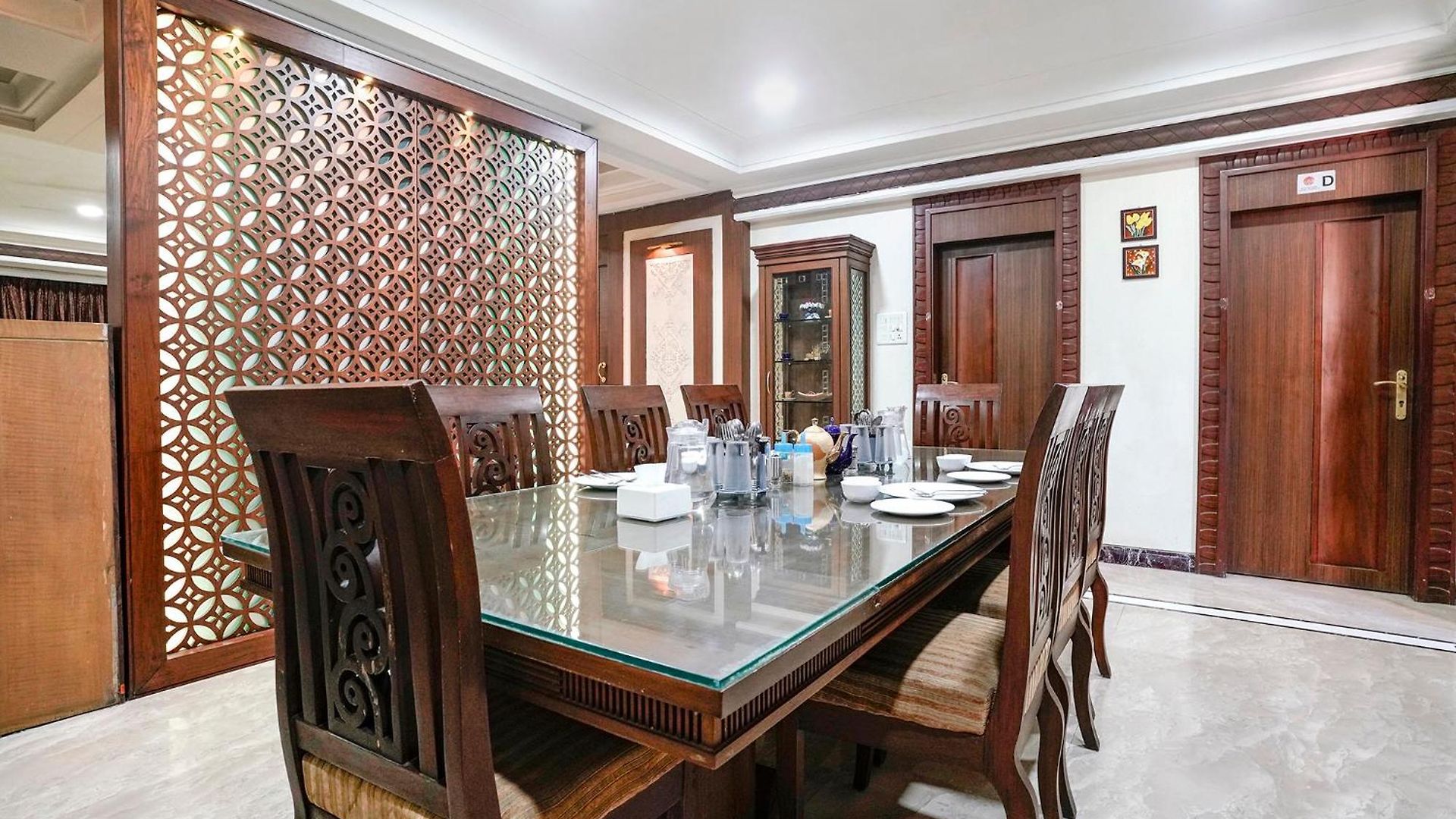 Fabhotel Welcome Apartments - Nr Mumbai International Airport Hotel