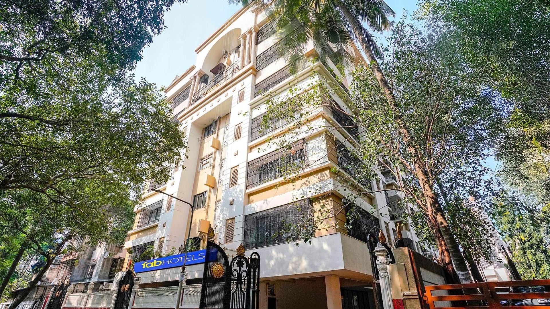 Fabhotel Welcome Apartments - Nr Mumbai International Airport Hotel 3*