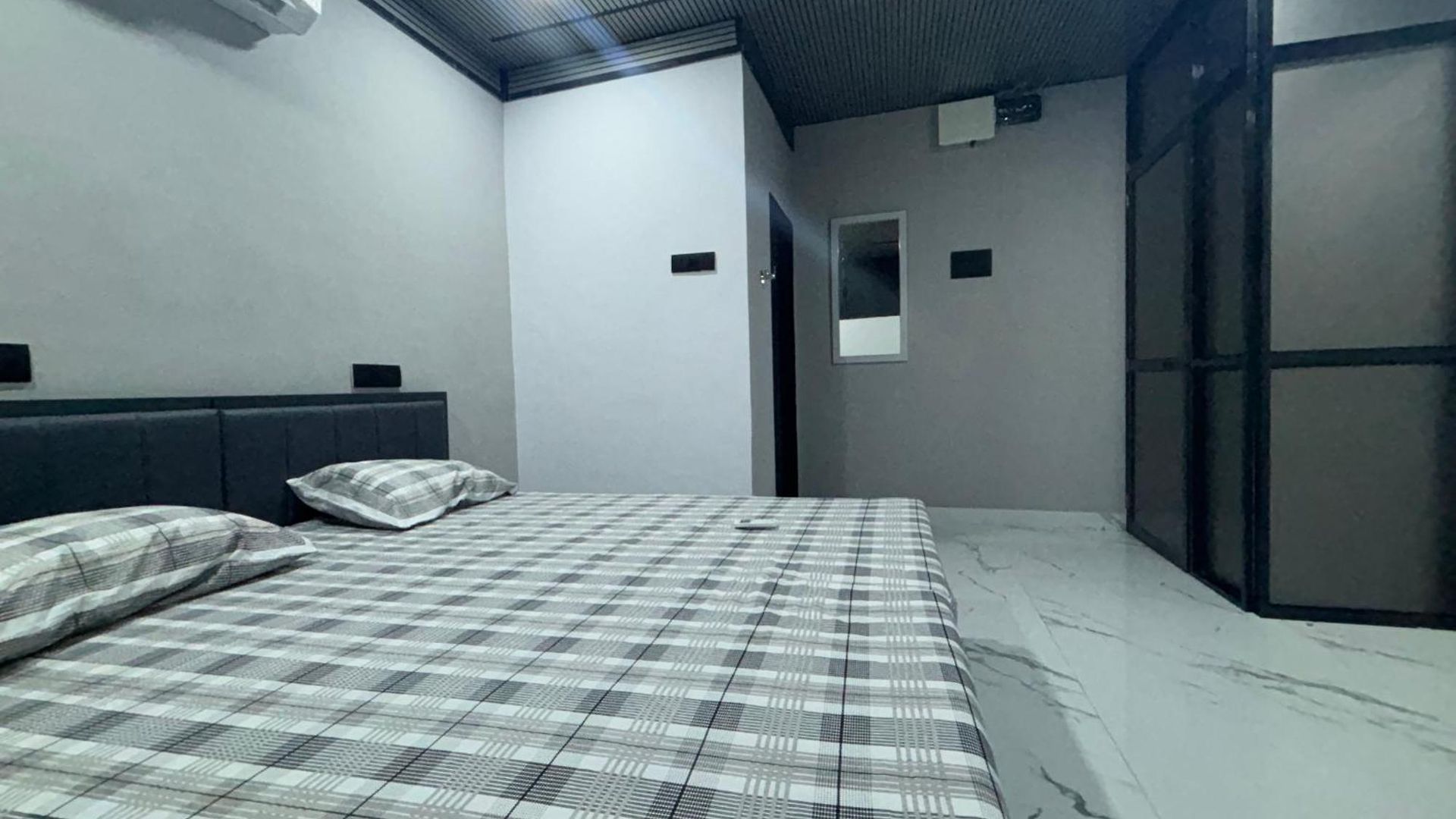 Bed & Breakfast Aqua International Airport *