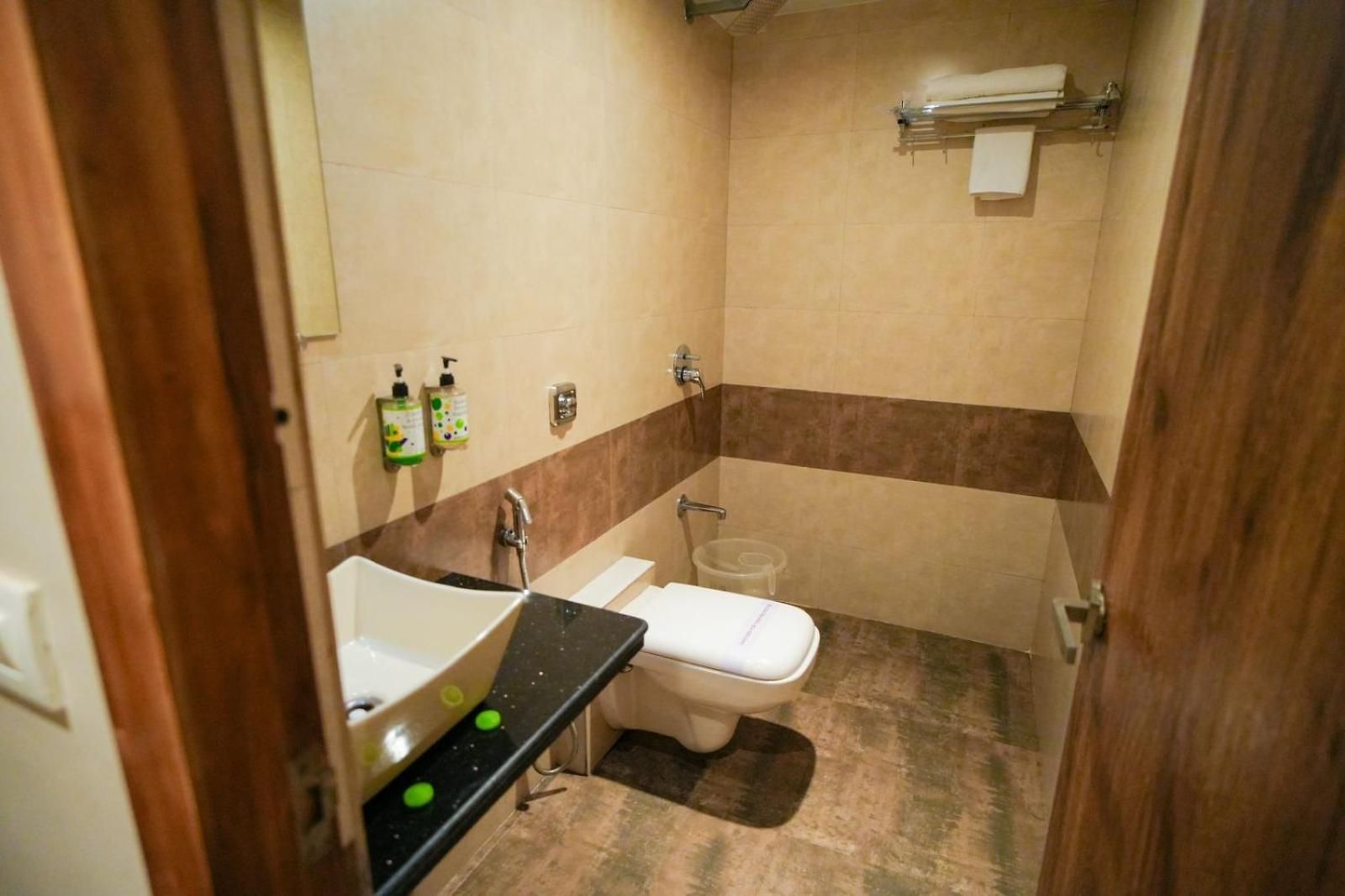 Amber Choice International Airport Hotel 3*