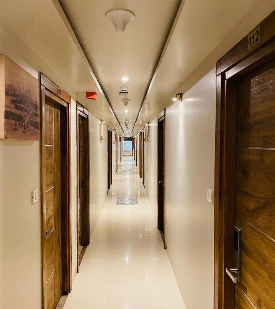 Amber Choice International Airport Mumbai