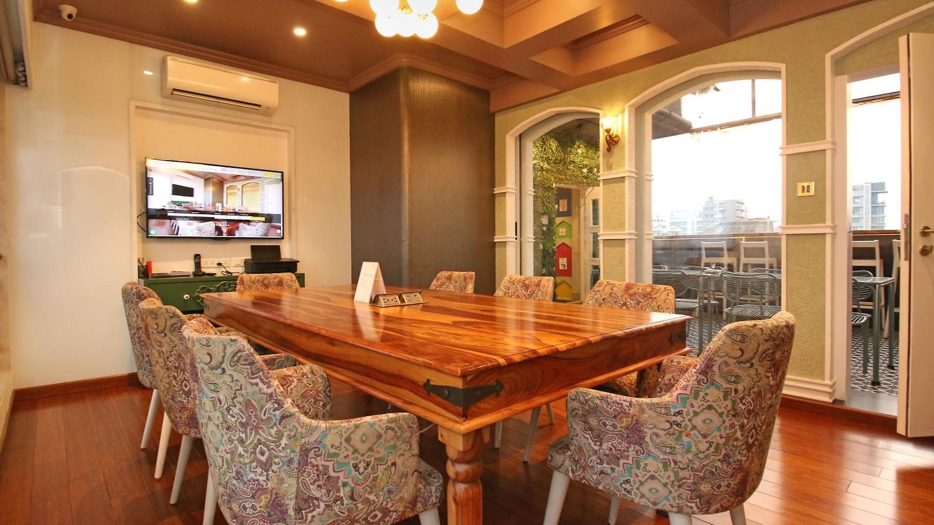 Theory9 Premium Service Bandra Apartment