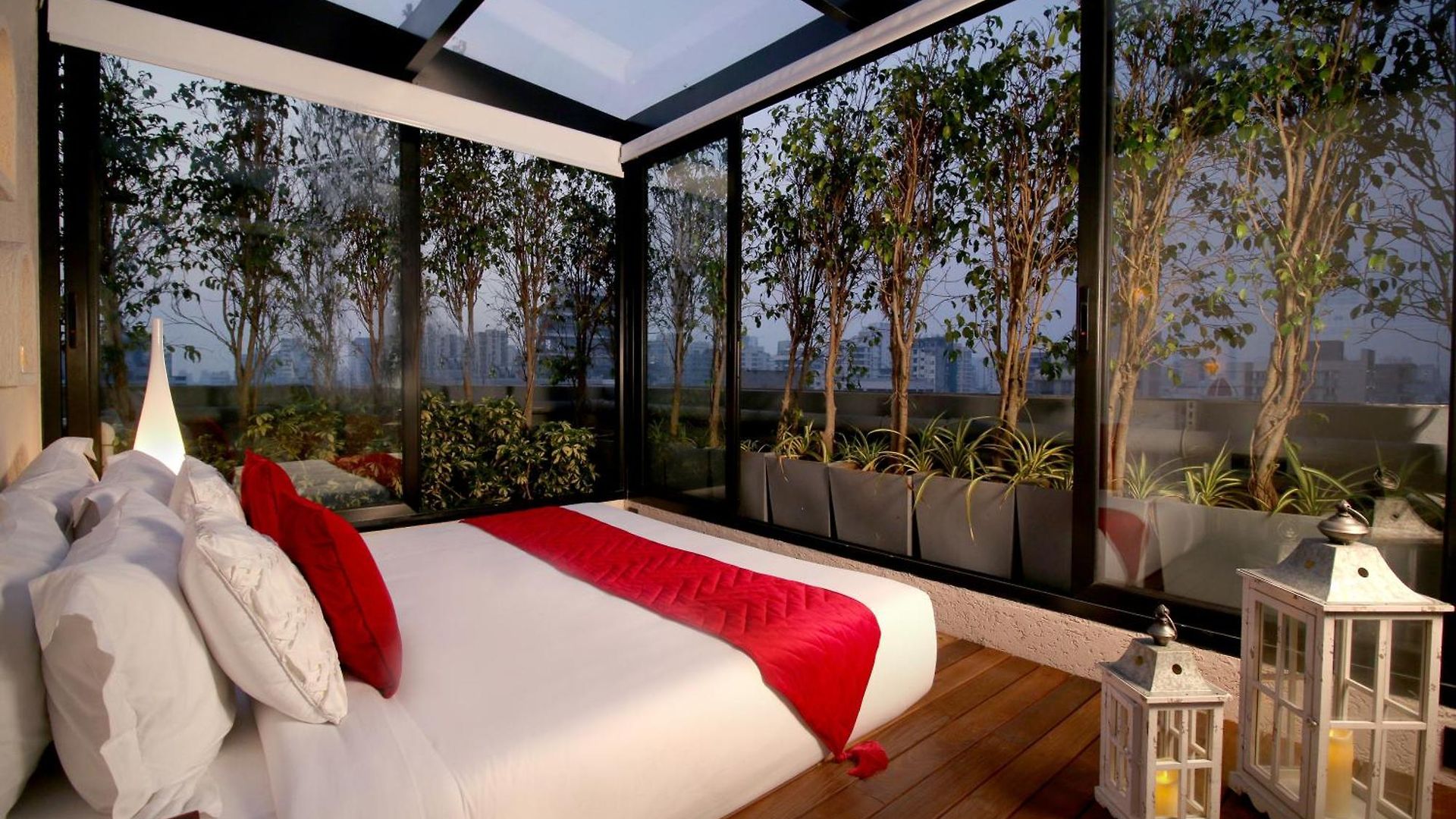 Theory9 Premium Service Bandra Mumbai