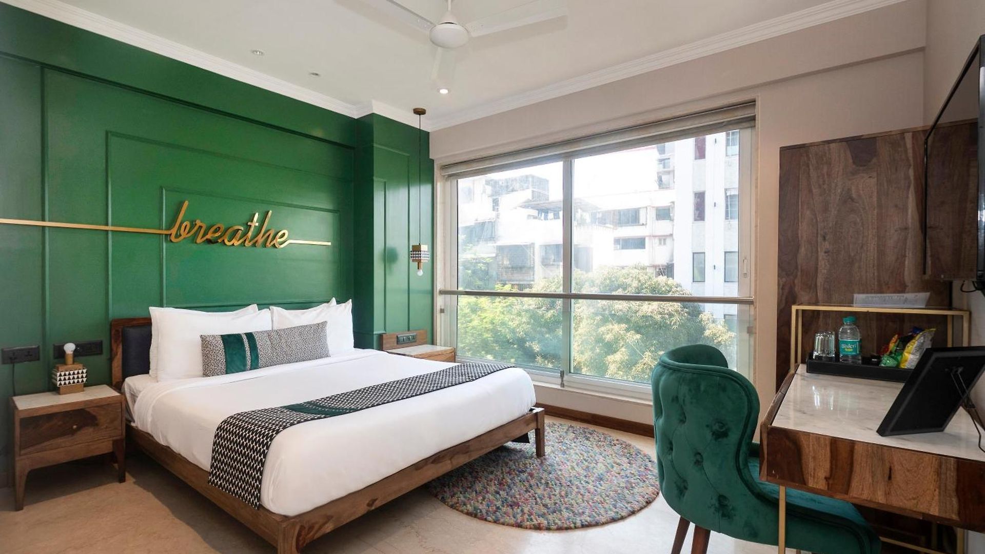 Theory9 Premium Service Bandra Apartment *