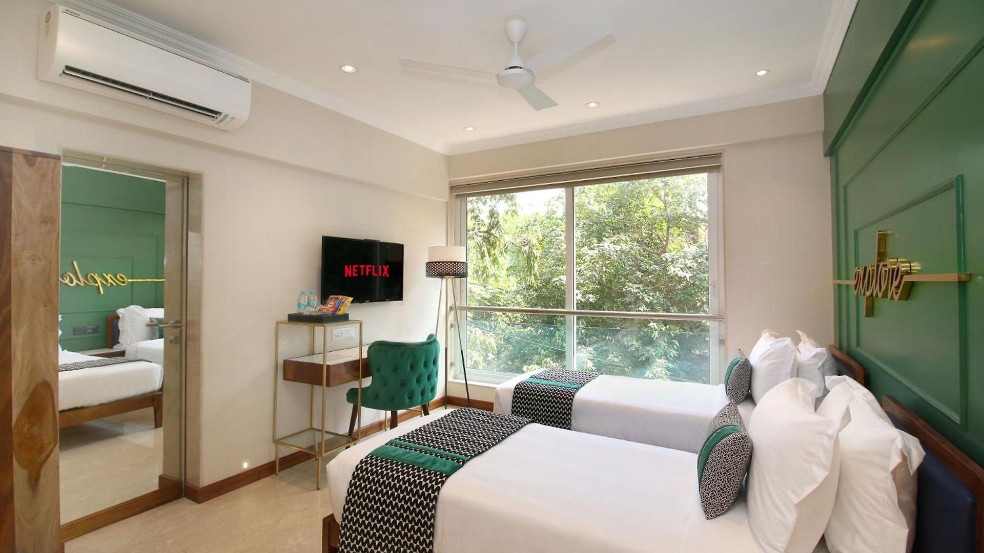 Theory9 Premium Service Bandra *