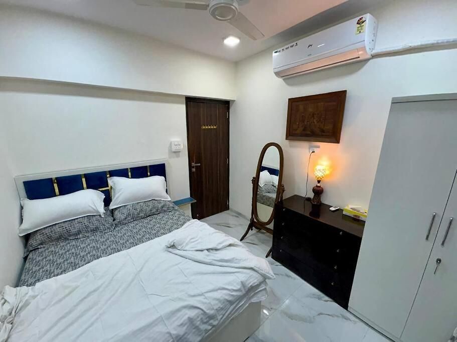 Cozy 1bhk With View In Bandra West 401 * Mumbai