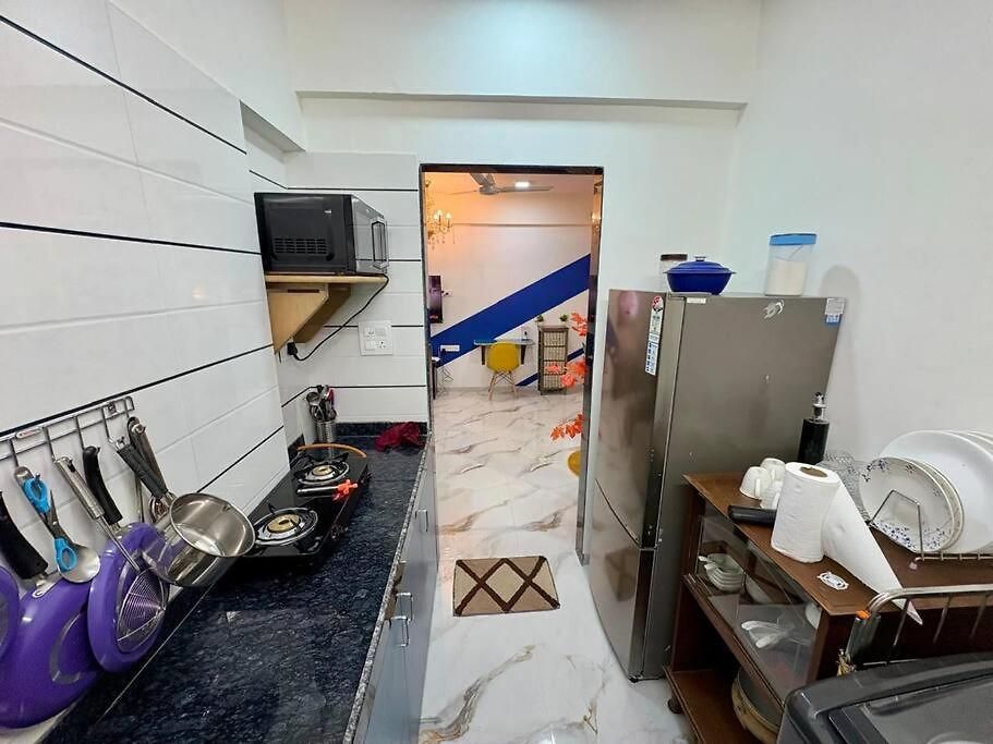Cozy 1bhk With View In Bandra West 401 * Mumbai