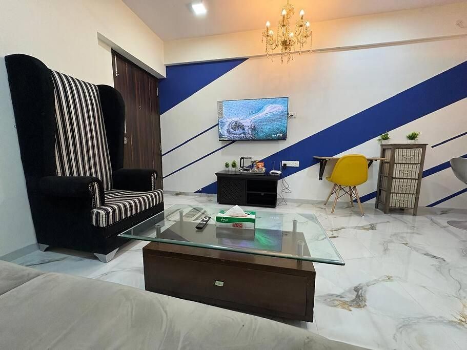 Cozy 1bhk With View In Bandra West 401 *