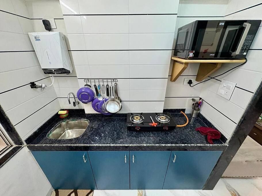 Cozy 1bhk With View In Bandra West 401 Apartment *