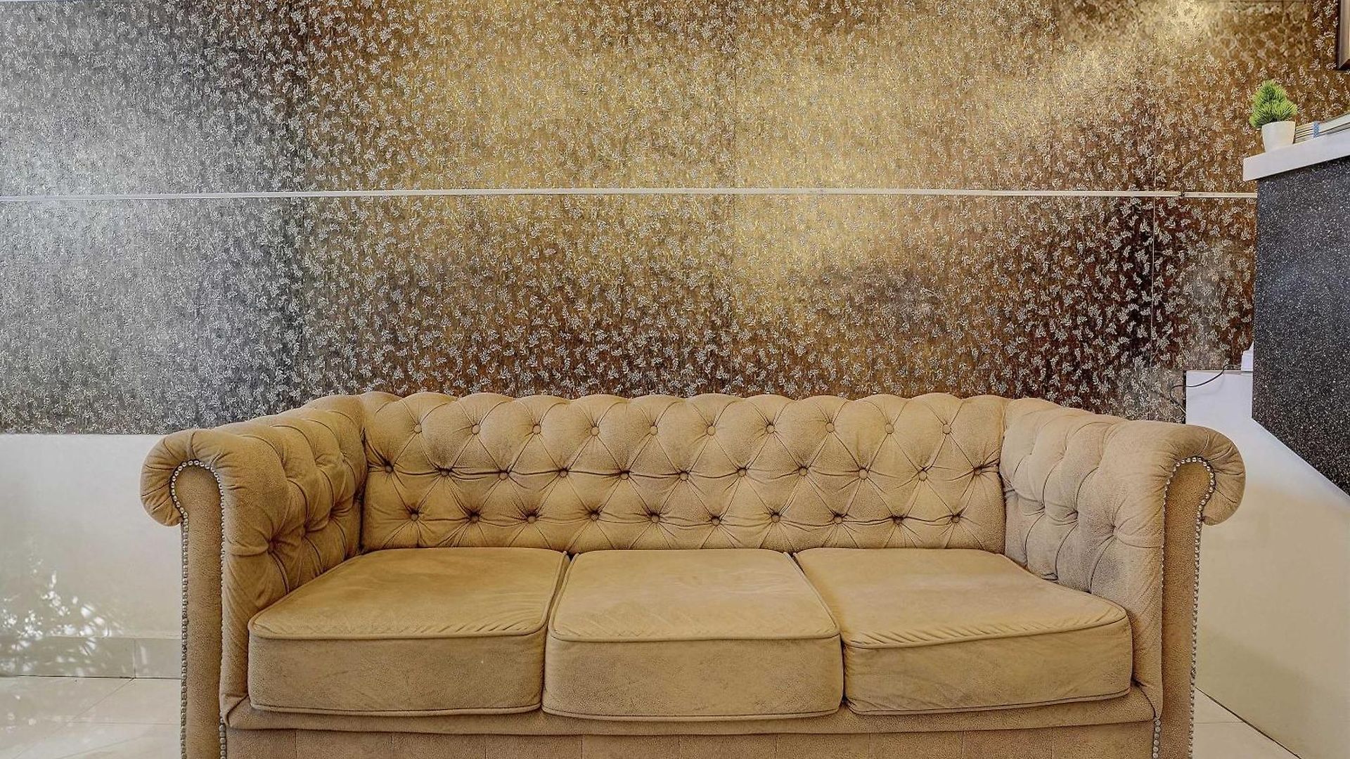 Hotel O Golden Star