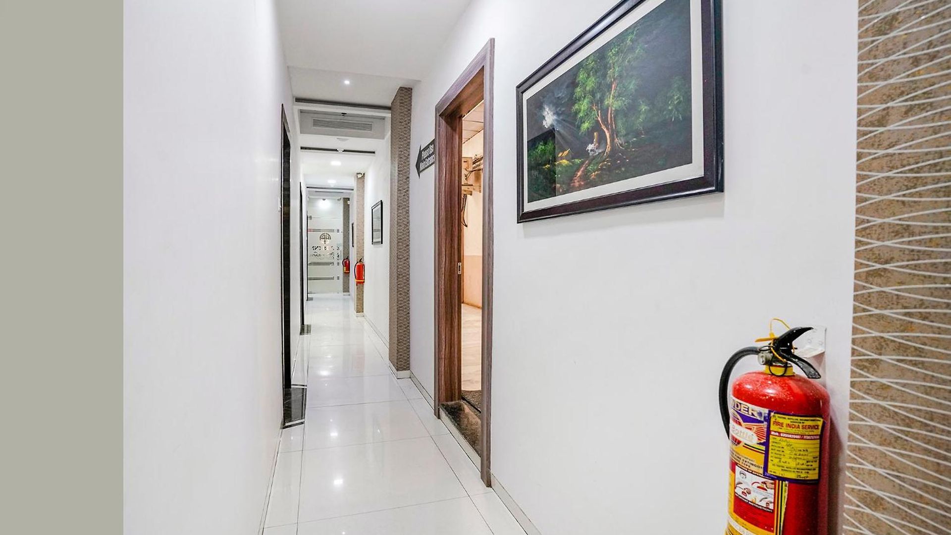 Fabhotel Elvis - Nr International Airport Hotel 3*