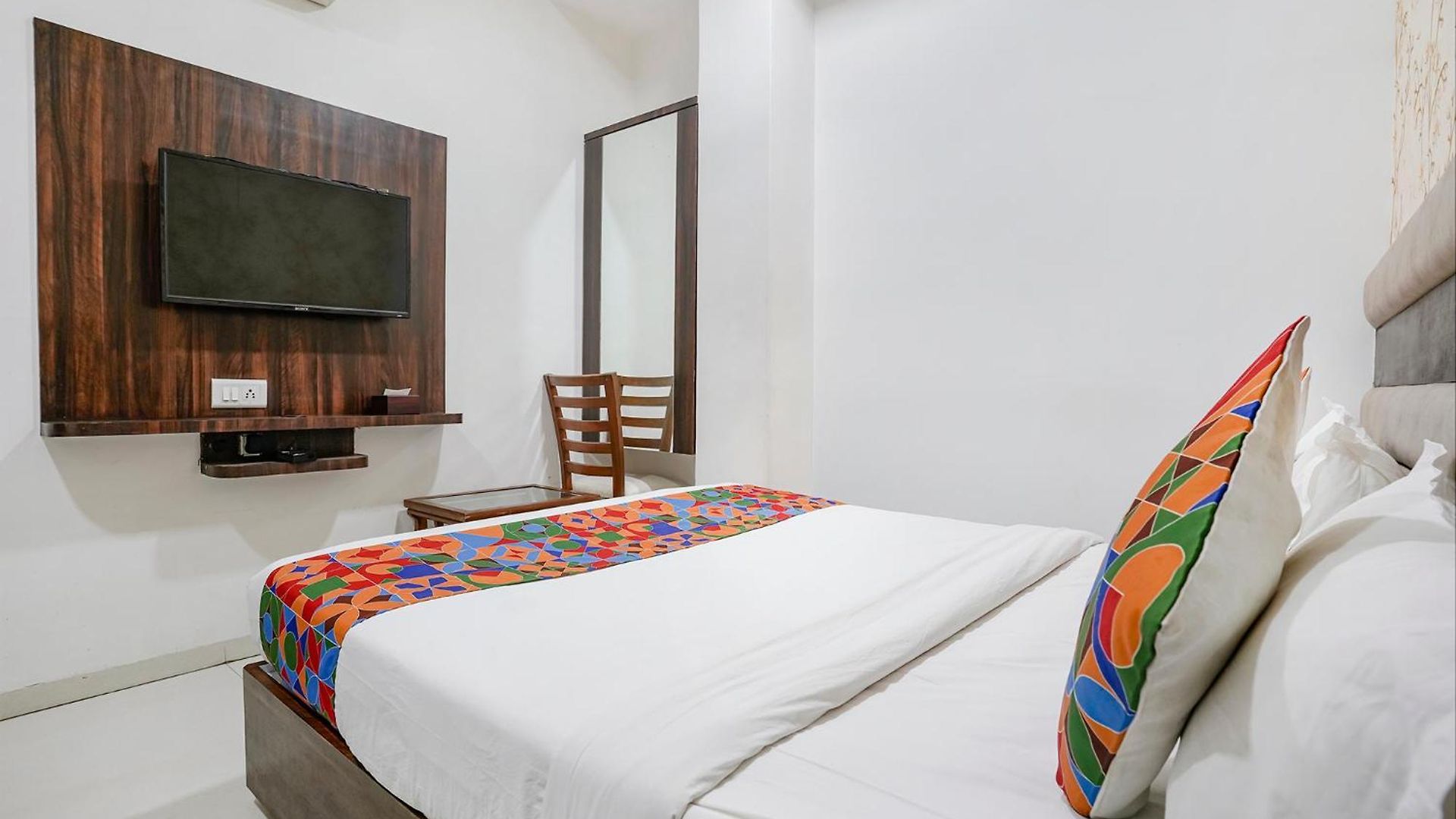 Fabhotel Elvis - Nr International Airport Hotel