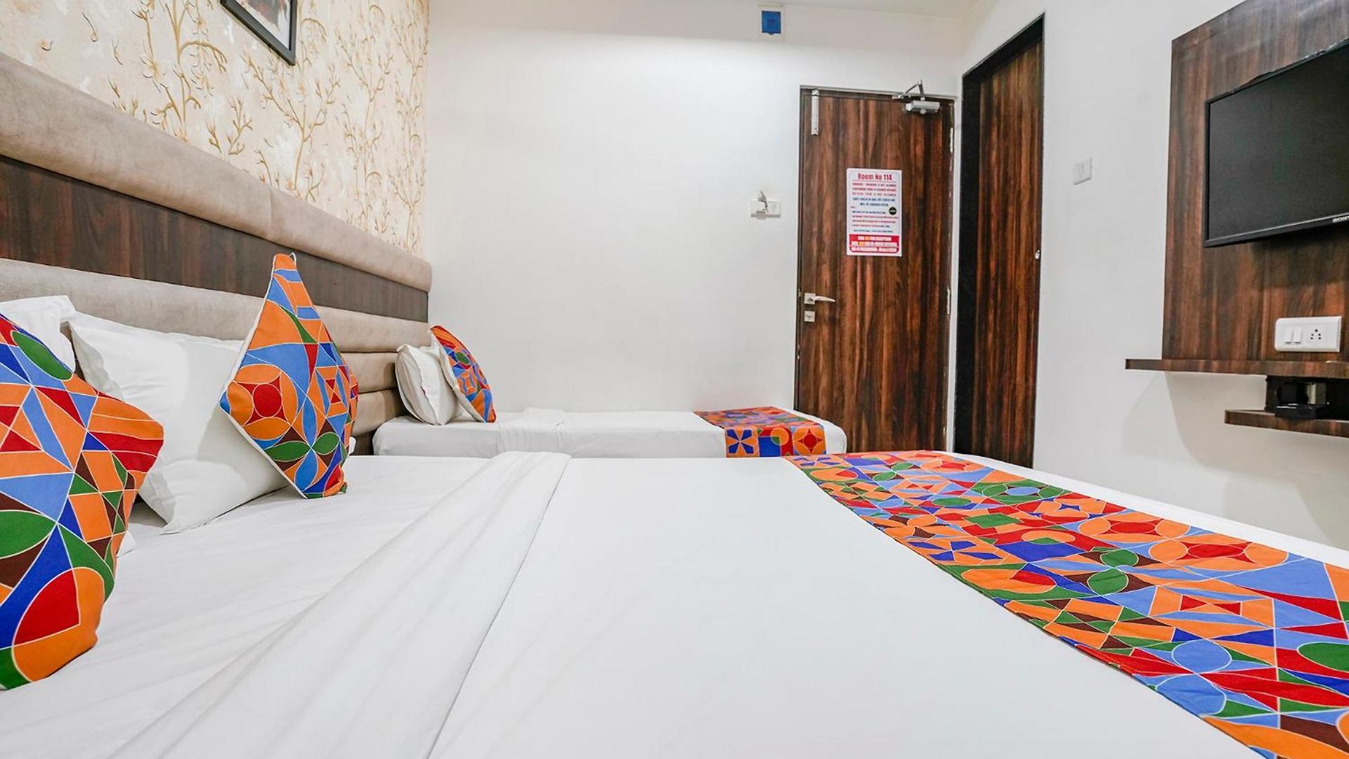Hotel Fabhotel Elvis - Nr International Airport Mumbai