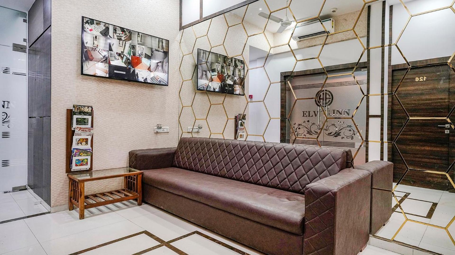 Hotel Fabhotel Elvis - Nr International Airport