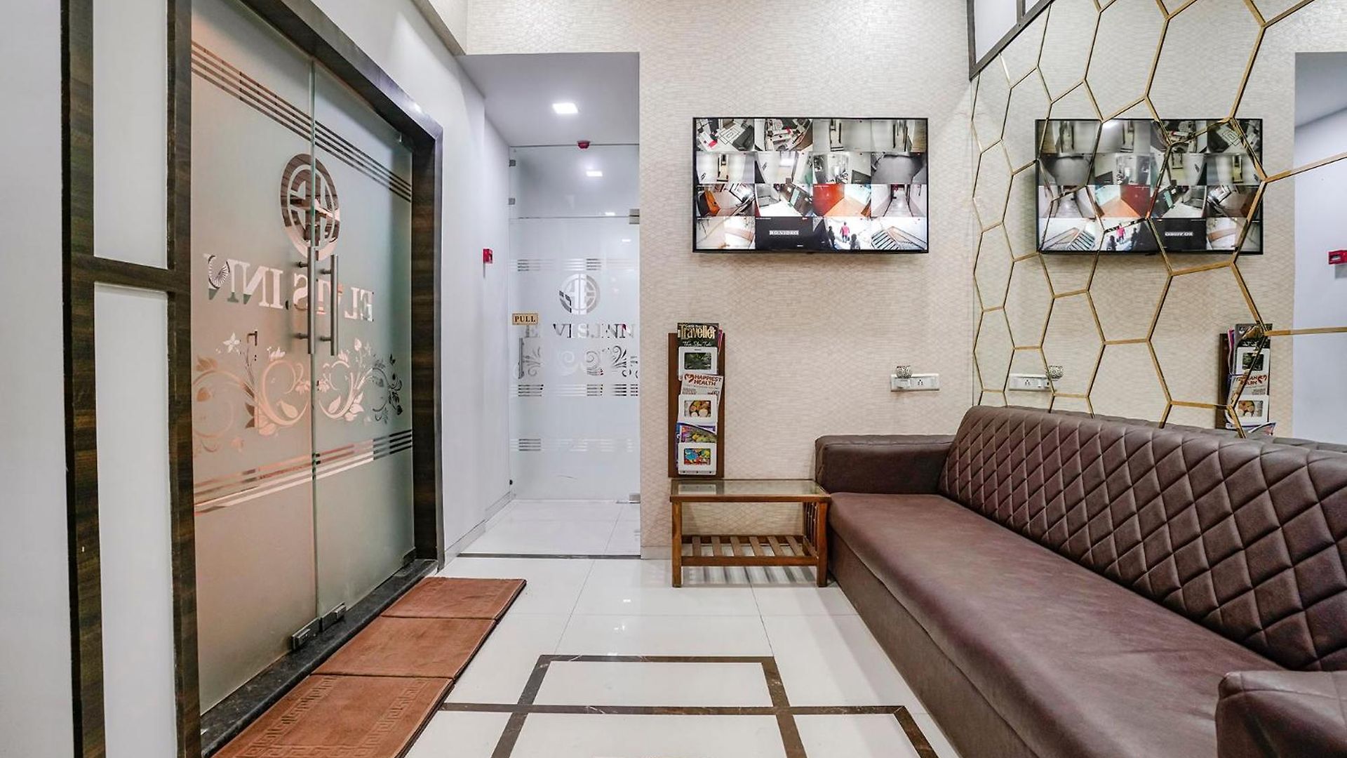 Fabhotel Elvis - Nr International Airport 3*