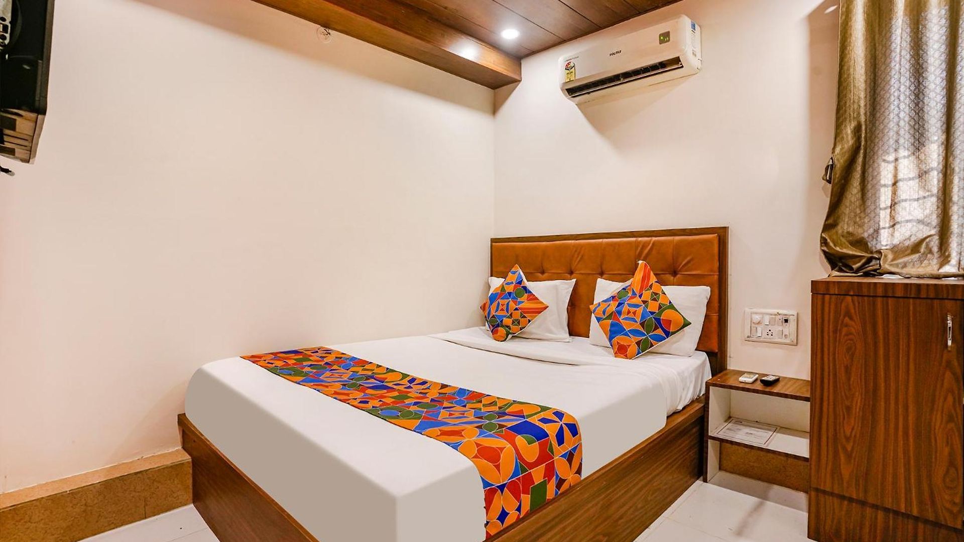 Fabhotel The United 3*