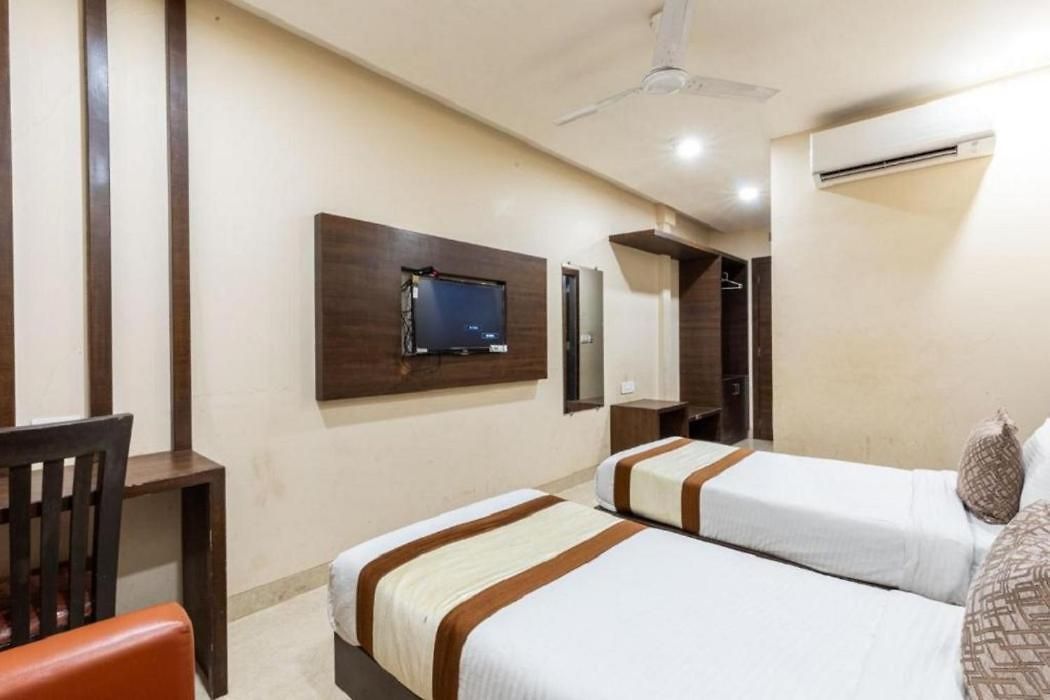Vertigo Kurla West Hotel 2*