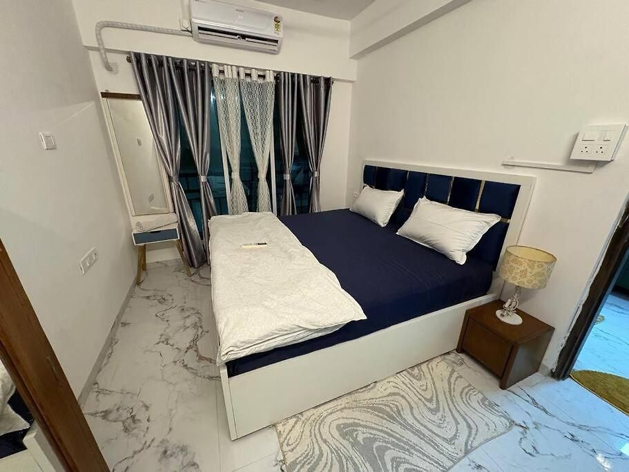 Modern 1bhk Retreat At Waroda Road, Bandra 203 *