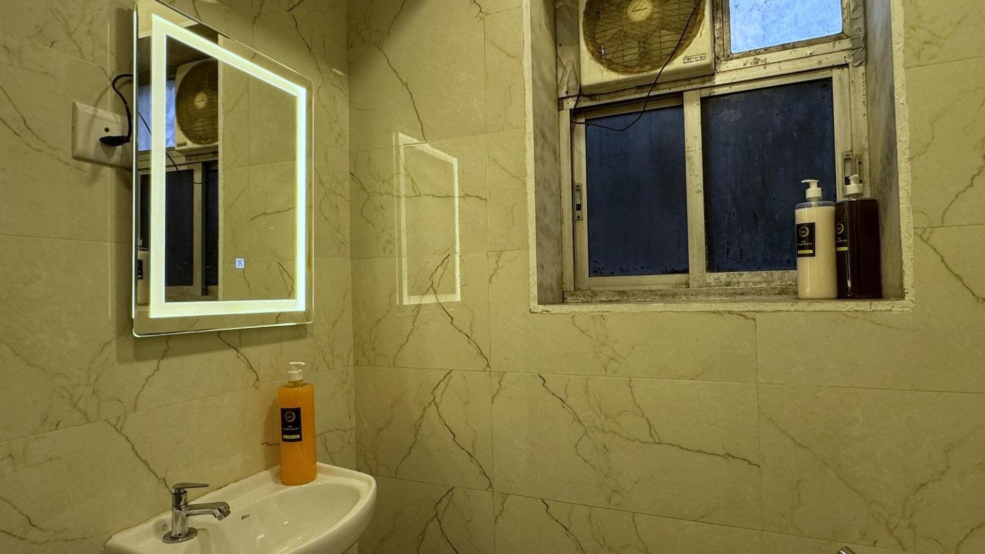 Osi Kurla West Apartment Mumbai