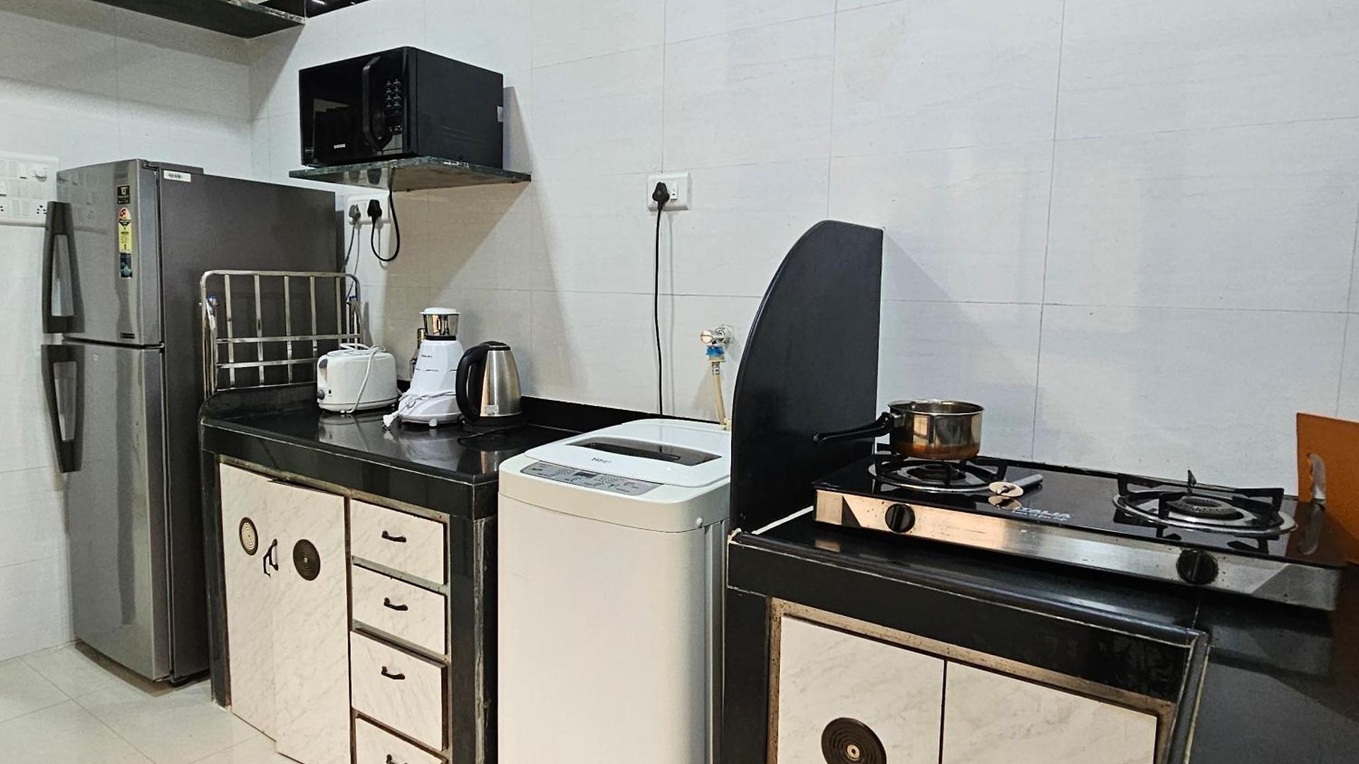 Osi Kurla West Apartment