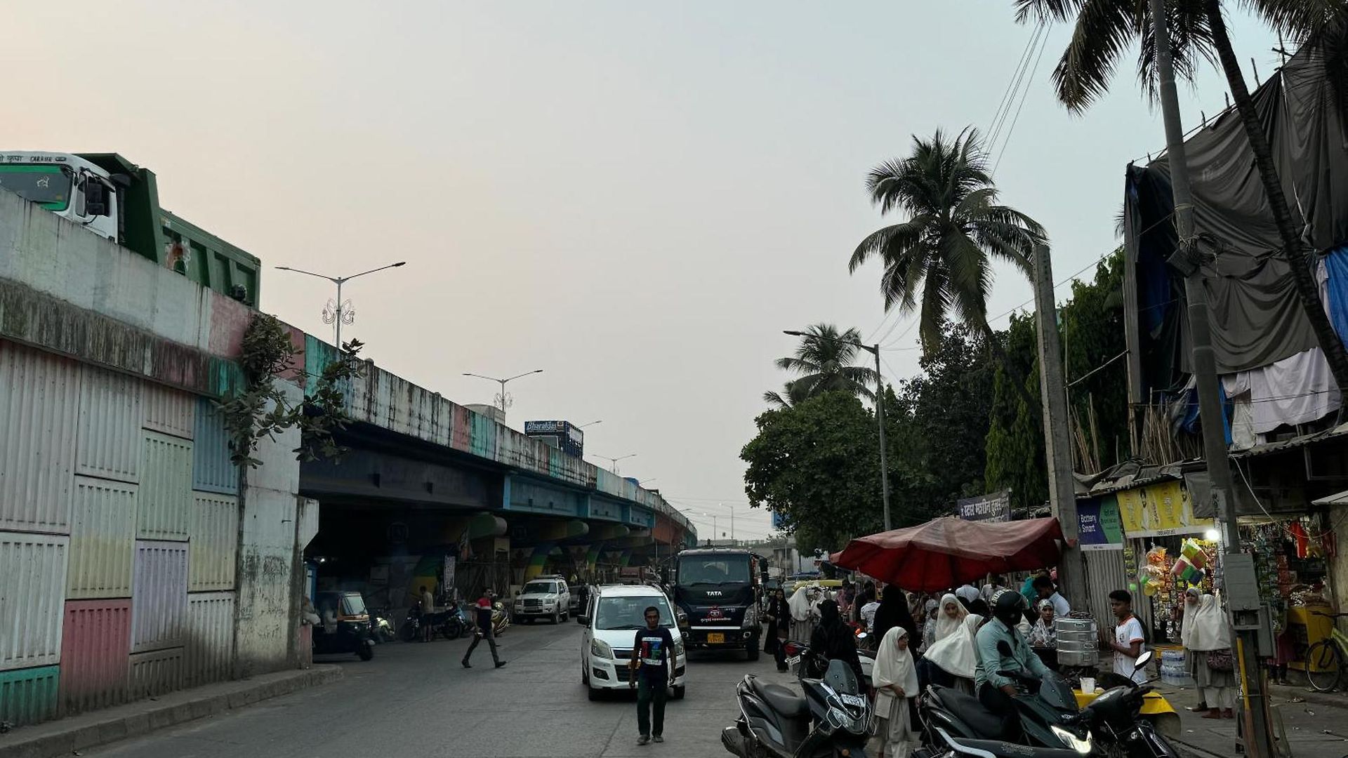 Osi Kurla West Apartment *