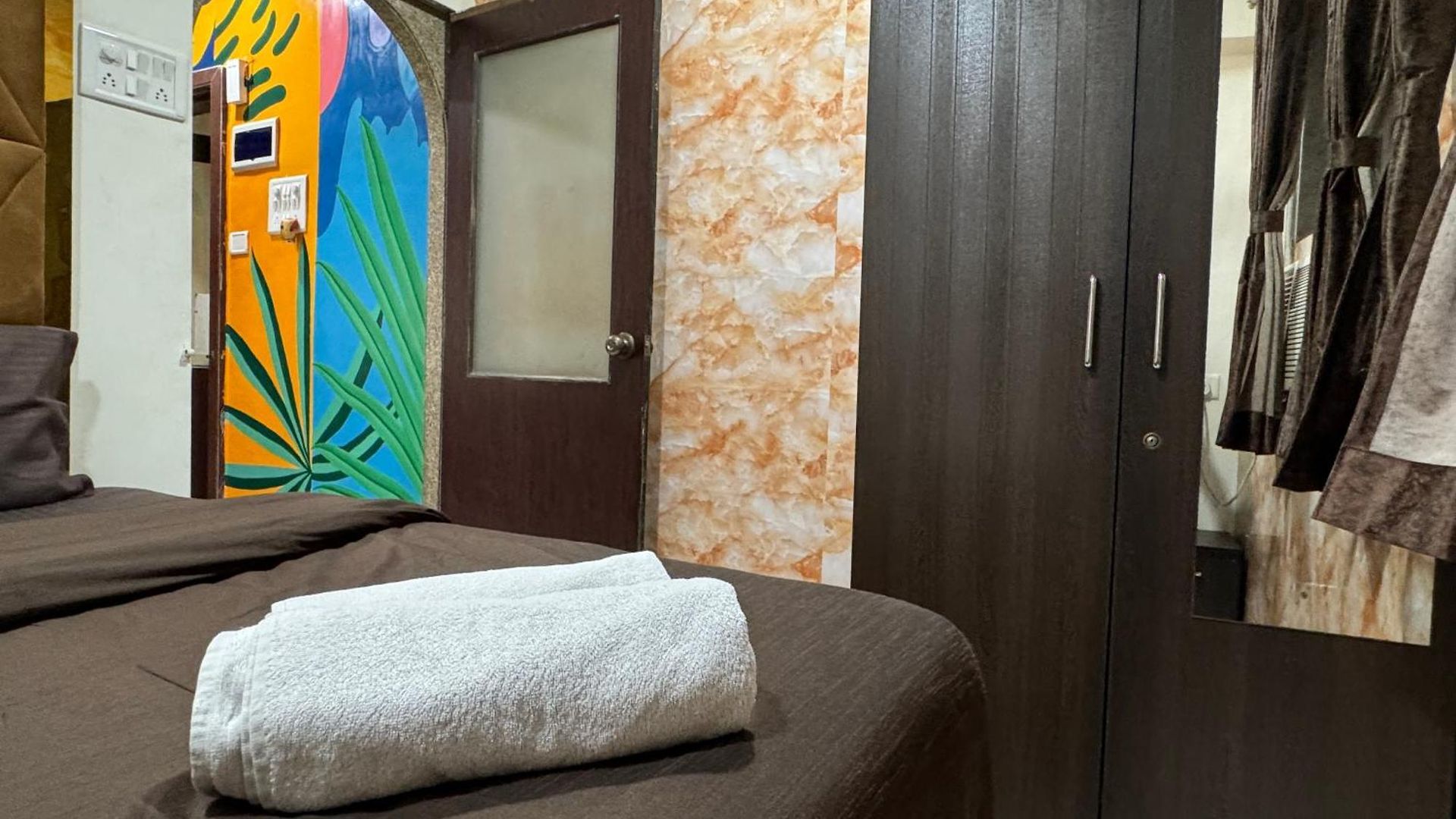 Apartment Osi Kurla West Mumbai
