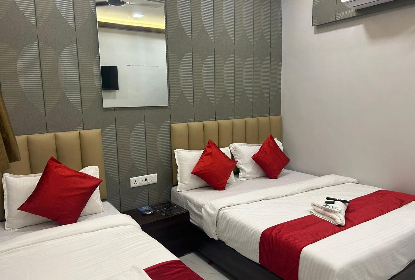 Vaithi Residency - Andheri West