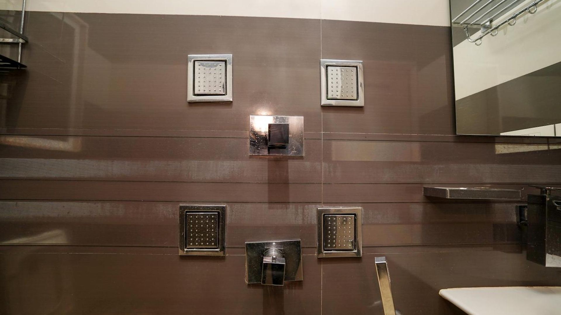 Zenith Homes - Powai Mumbai
