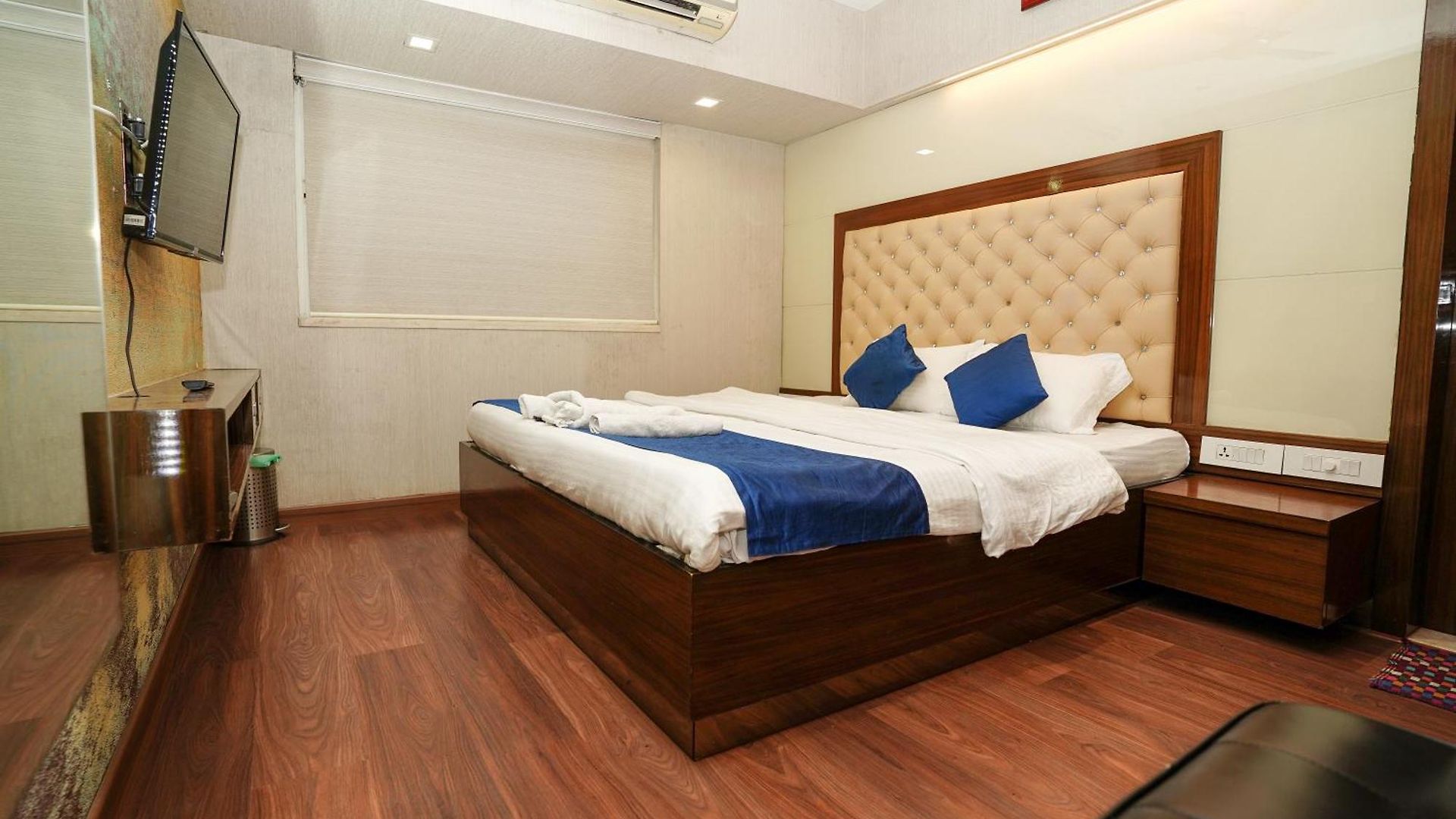 Zenith Homes - Powai 3*