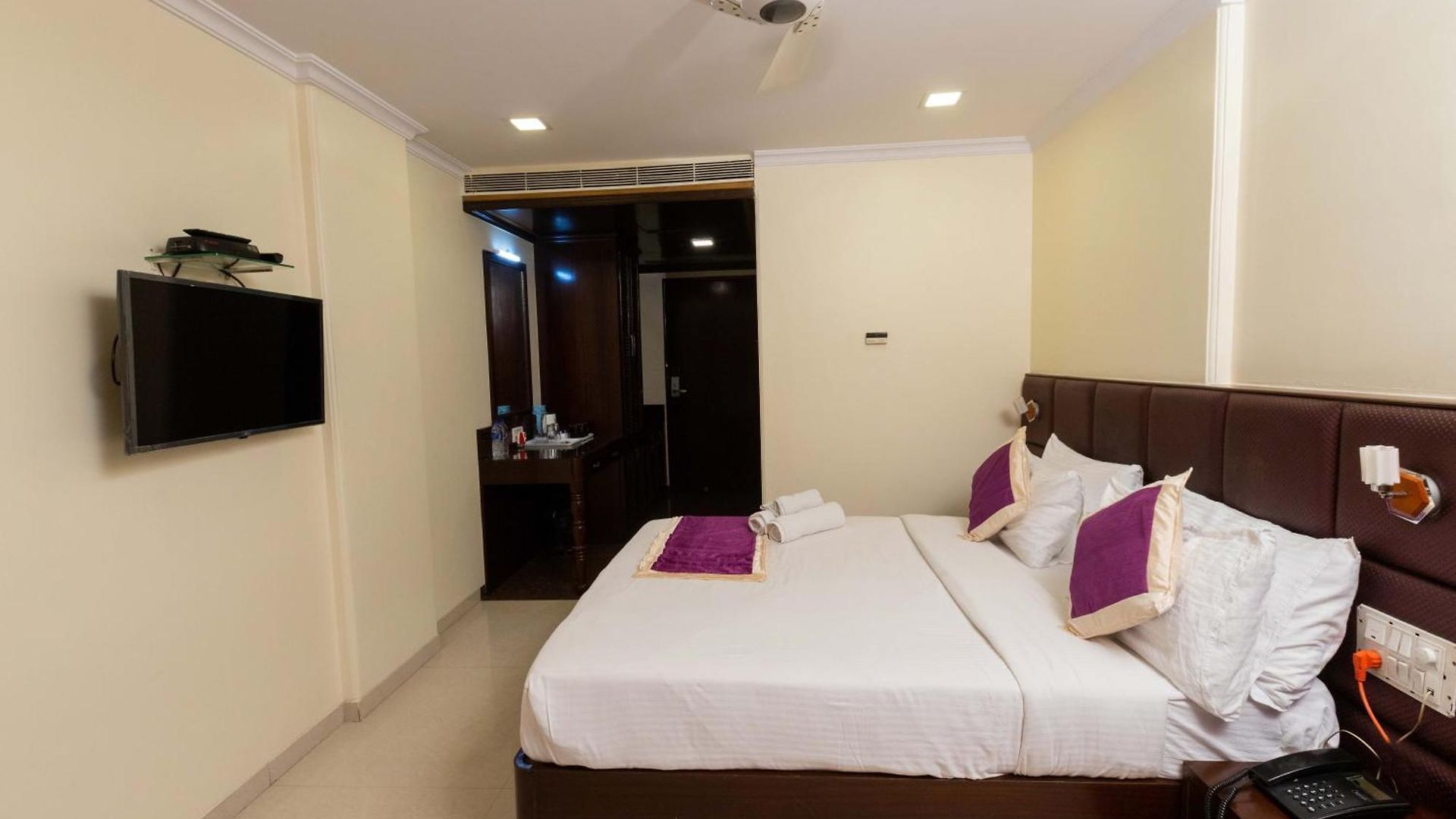 The Ontime Hotel
