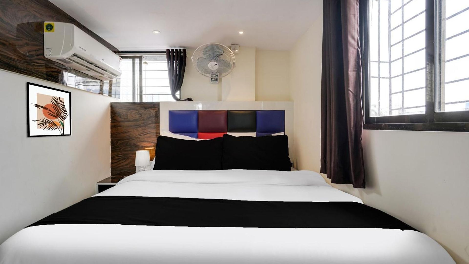 Hotel Orange Residency 3*