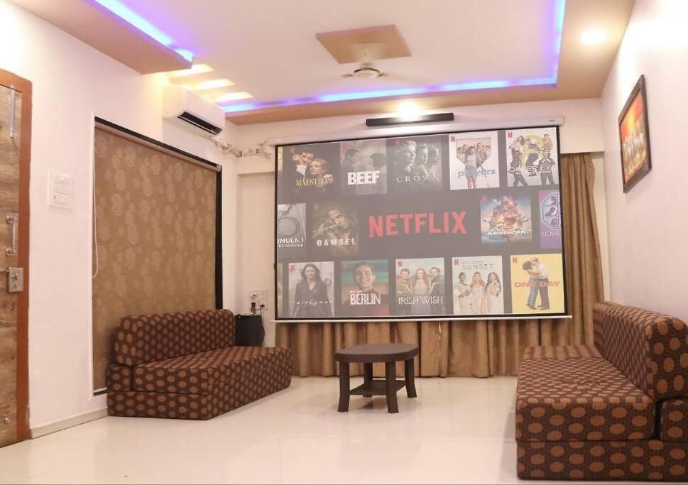 Stayhaven Aqua With Pvt Theatre & Pool Villa Mumbai