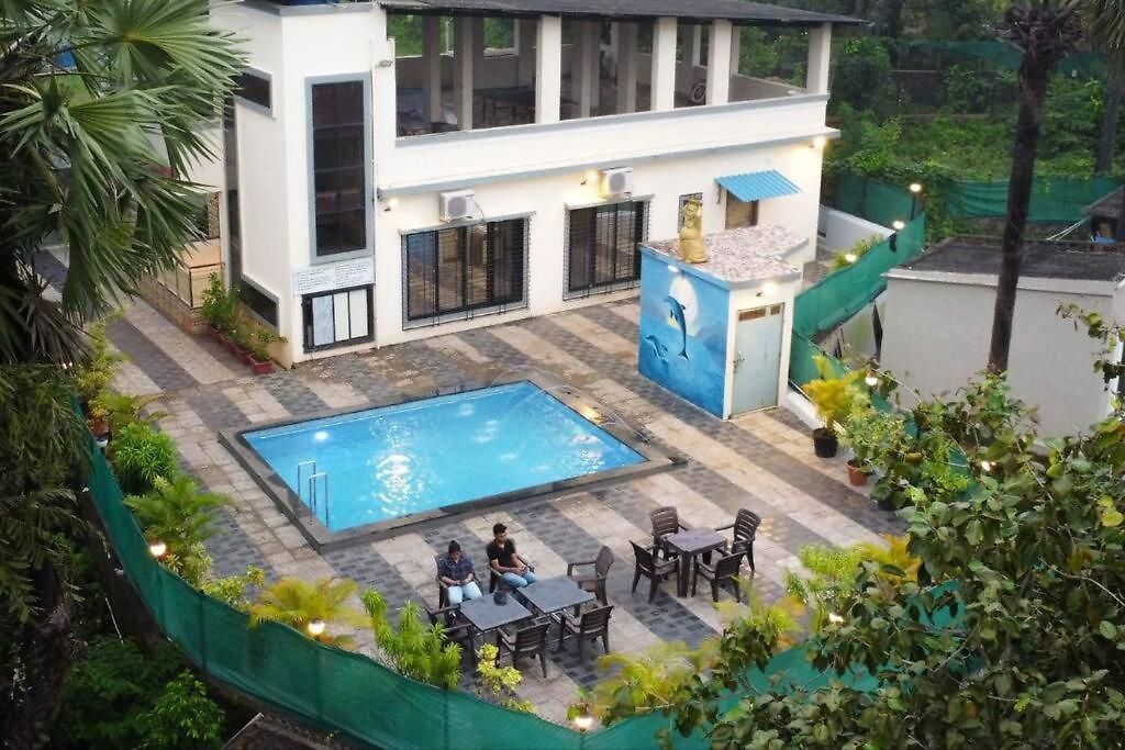 Stayhaven Aqua With Pvt Theatre & Pool Villa Mumbai
