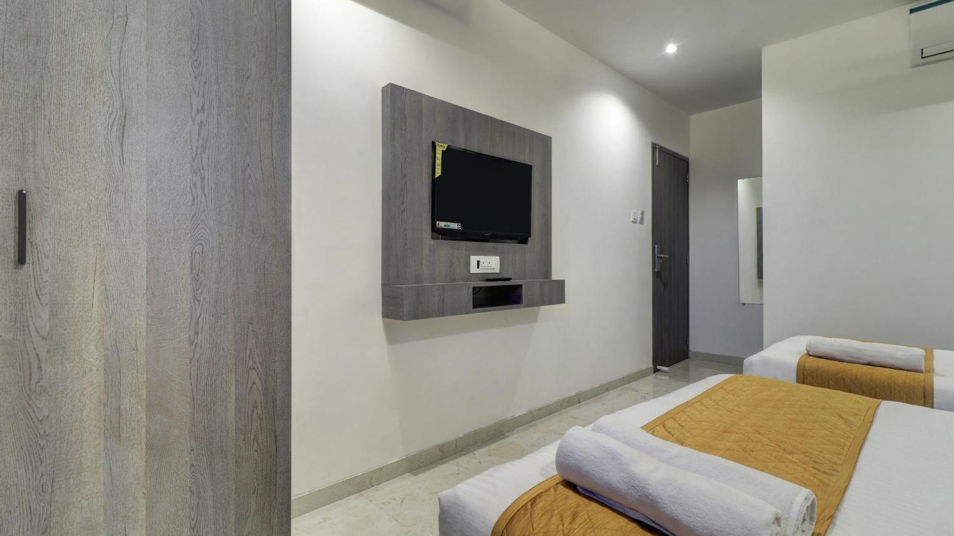 Hotel Isra International, Bkc Mumbai