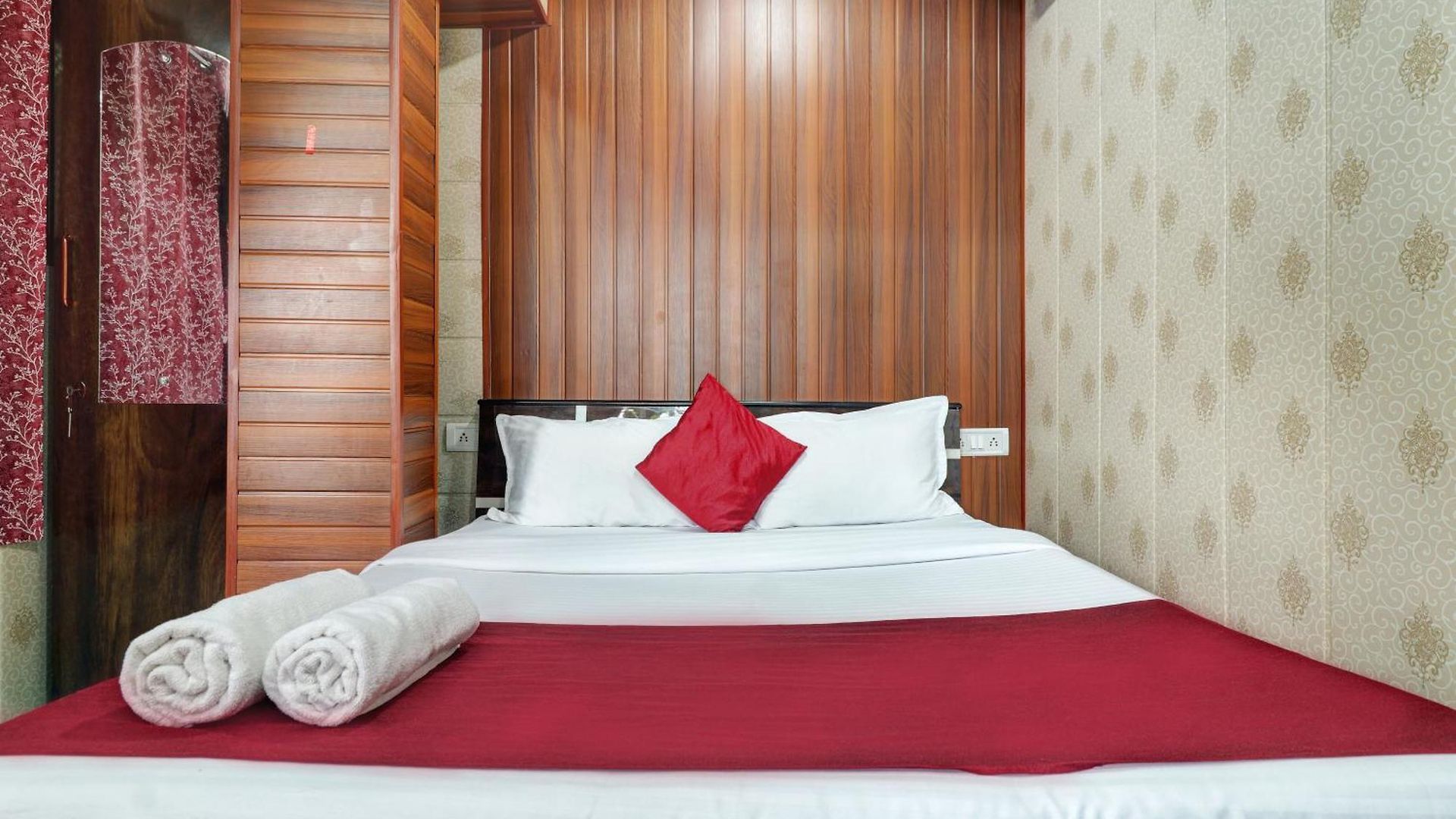 Ab Residency Near Kokilaben Dhirubhai Ambani Hospital Andheri West Mumbai