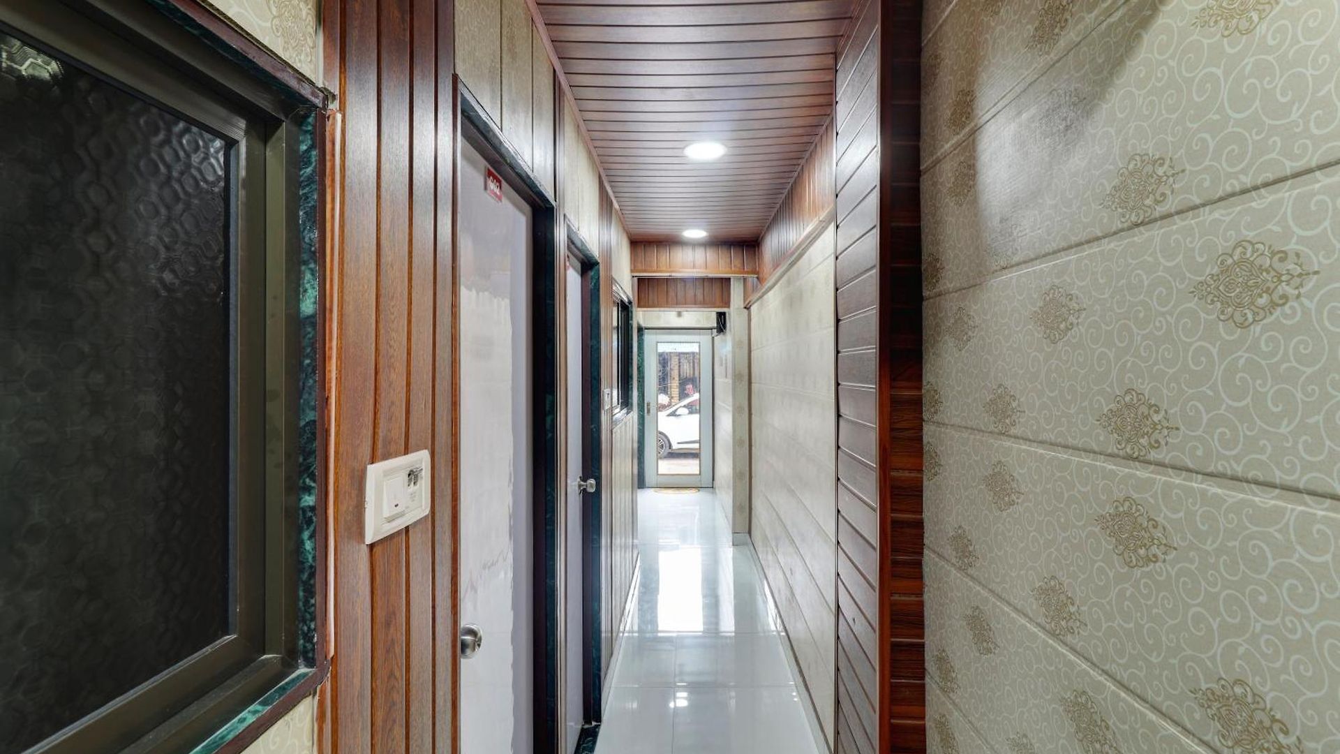 Ab Residency Near Kokilaben Dhirubhai Ambani Hospital Andheri West Mumbai