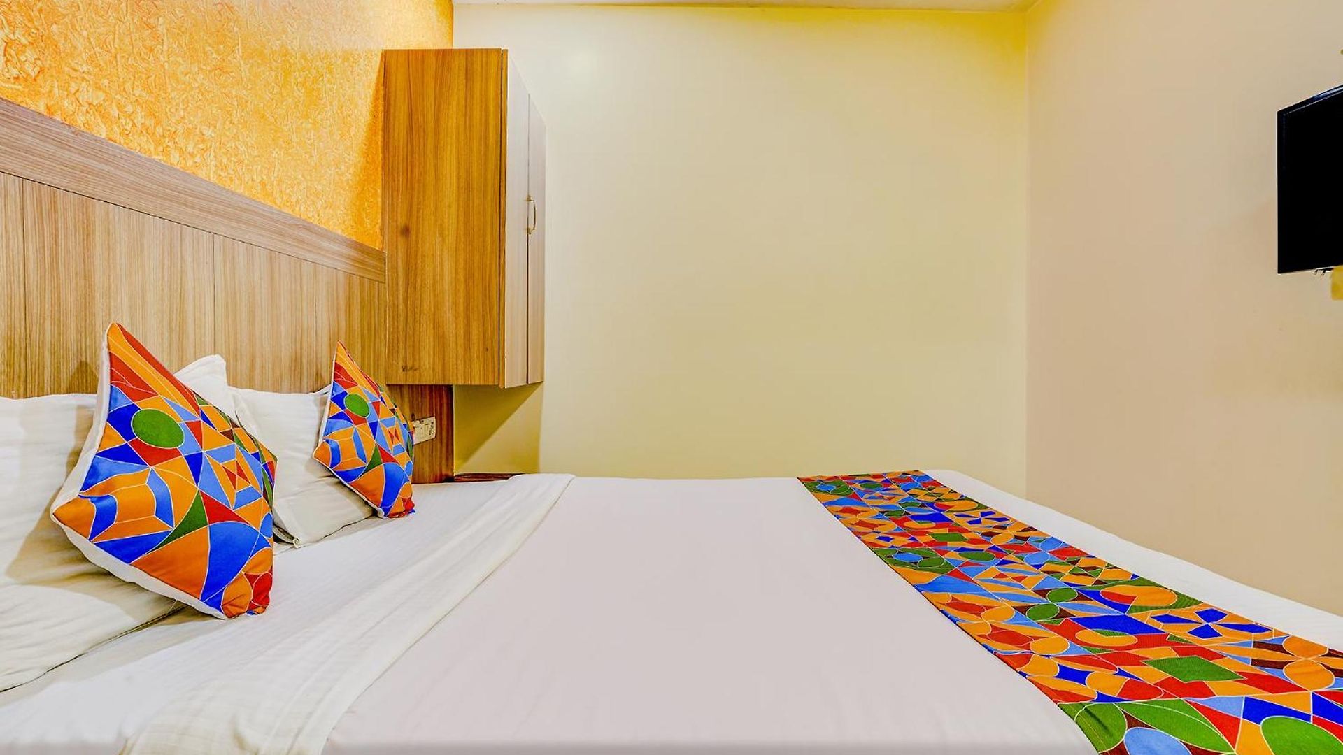 Fabhotel Prakash - Nr International Airport Hotel