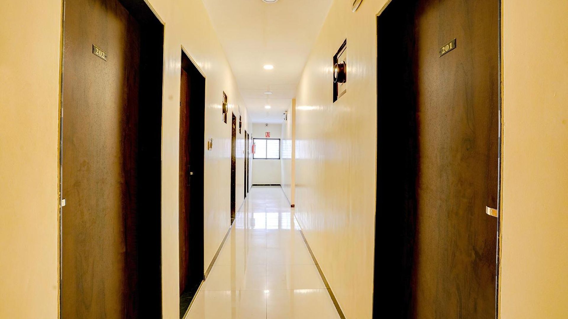 Fabhotel Prakash - Nr International Airport Mumbai