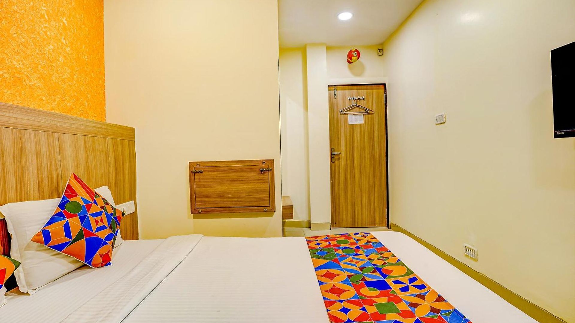 Hotel Fabhotel Prakash - Nr International Airport 3*